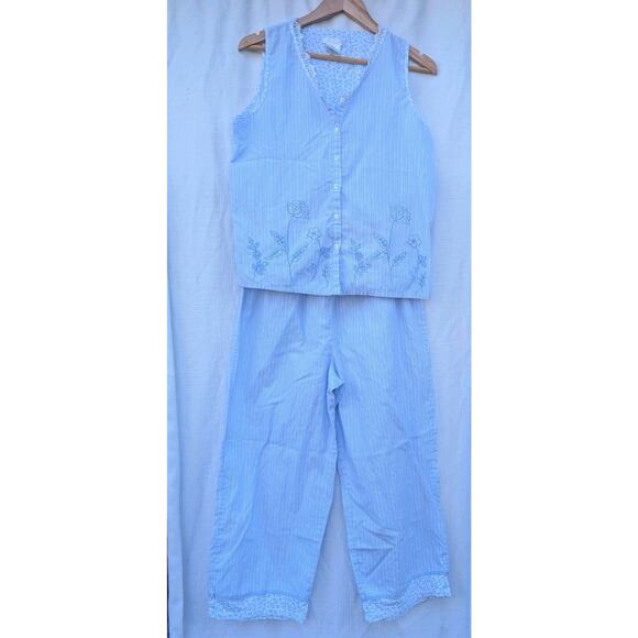 Secret Treasures Women's Pajama Set Sz M Blue Striped Cottage Capri Tank Set - Picture 1 of 7